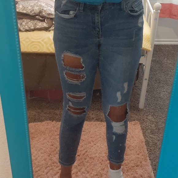 Jeans - Picture 2 of 4